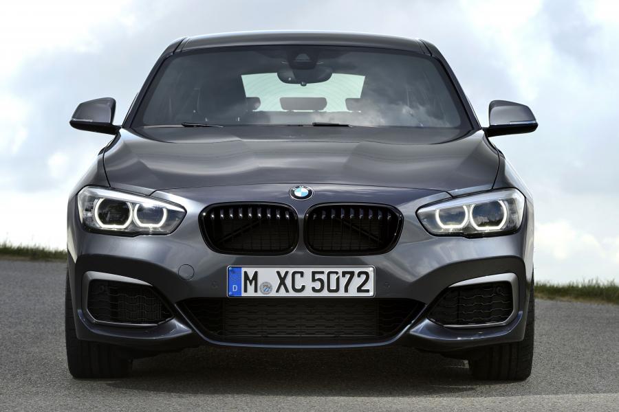  BMW M140i 5-Door 2016 года  (WW) (фото 28 из 53)